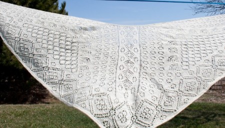 faroese shawl in handspun shetland wool